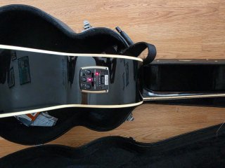Guitarra- recogida local o envio privado