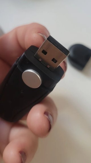 USB y cámara de vigilancia
