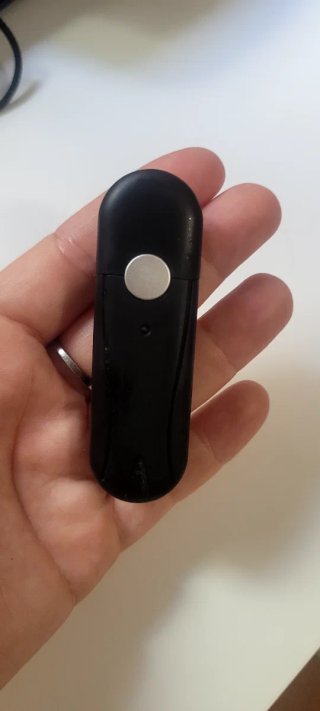 USB y cámara de vigilancia