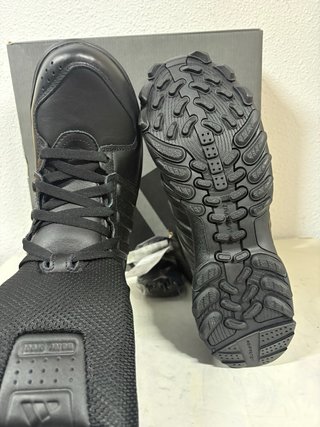 Botas talla 43 1/3 ADIDAS GSG 9.2. REF2