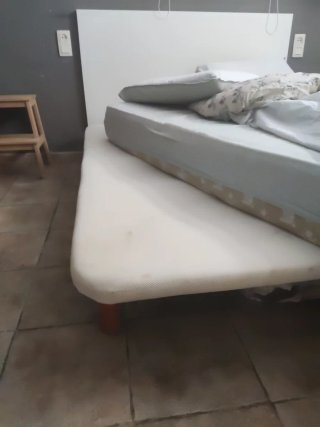Somier IKEA 150 cm + Patas de madera JYSK