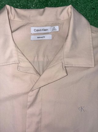 Sobrecamisa marca Calvin Klein beige talla M