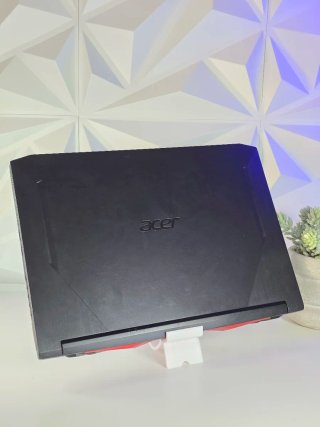 Portatil gaming Acer Nitro 5 i7 10ª gen 8GB RAM