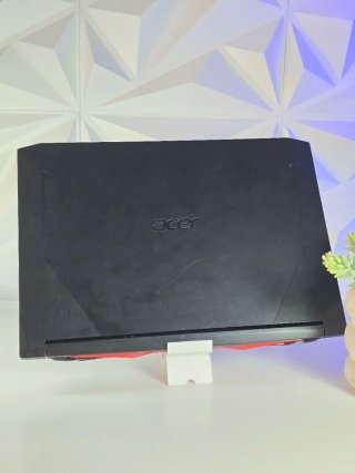Portatil gaming Acer Nitro 5 i7 10ª gen 8GB RAM