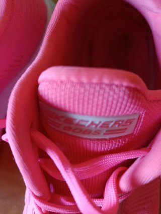 Deportivas Skechers Bobs fosforito rosa