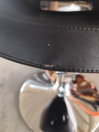 SILLON PELUQUERÍA CON PEQUEÑO DESPERFECTO