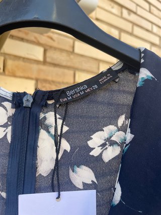 Mono tipo vestido NUEVO floral de Bershka