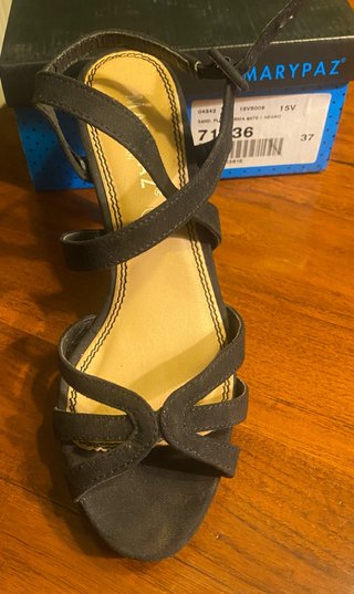 Sandalias tacón alto negras T. 38