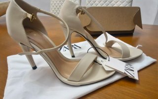 Zapatos tacón beige número 36 SIN ESTRENAR