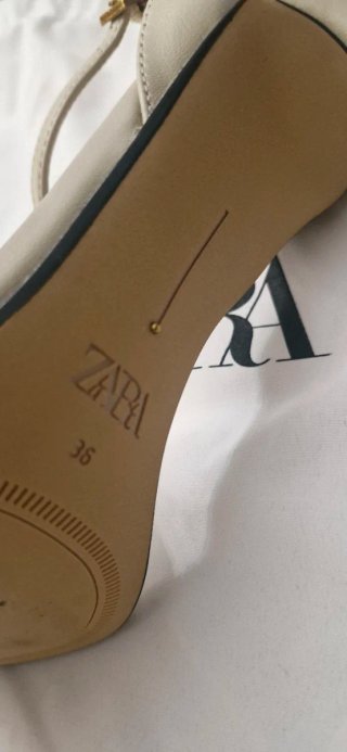 Zapatos tacón beige número 36 SIN ESTRENAR