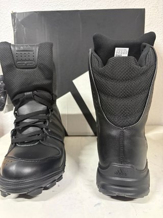 Botas talla 44 ADIDAS GSG 9.2. REF1