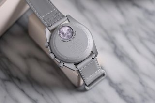 Swatch x Omega MoonSwatch 1965