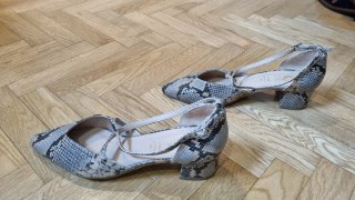 Vete de fiesta con estos elegantes zapatos