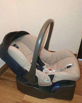 Carro bebe .Trilogy ingleisina