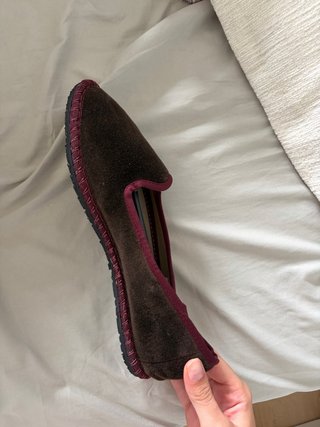 zapatos zua marrones y burdeo