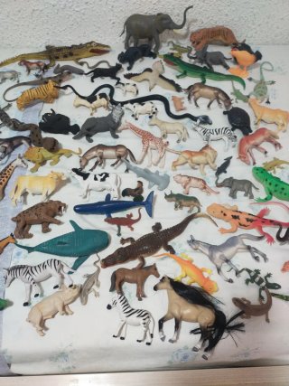 Lote animales plástico y goma