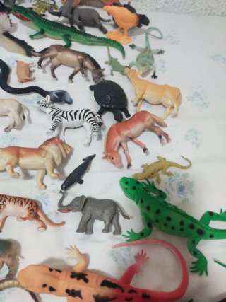 Lote animales plástico y goma