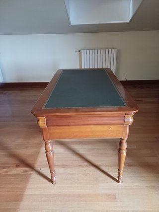 Mesa de despacho antigua