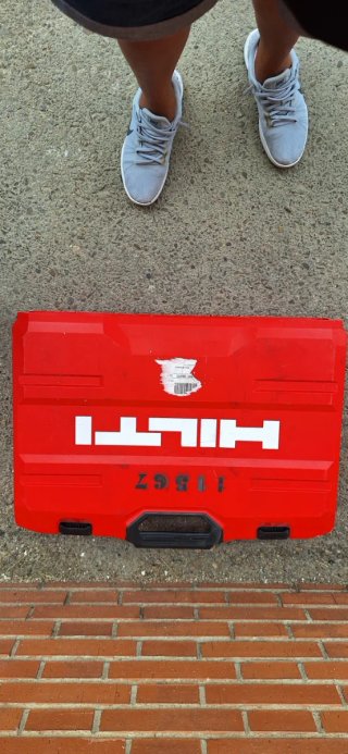 Caja Hilti