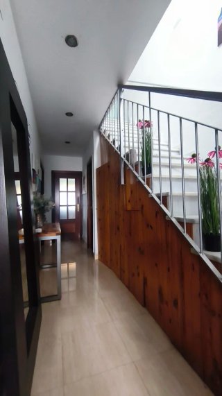 Chalet adosado en pleno centro de Espartina