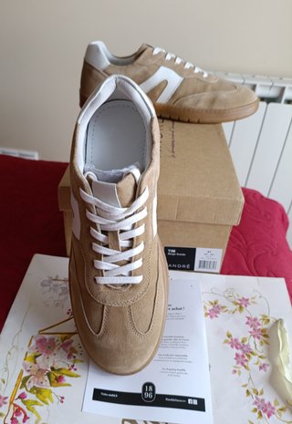 Zapatillas de nobuk Tim Beige 41 de 119€
