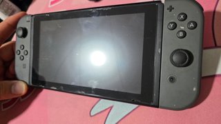 Nintendo Switch HAC-001 con Joy-Con Grises + mando