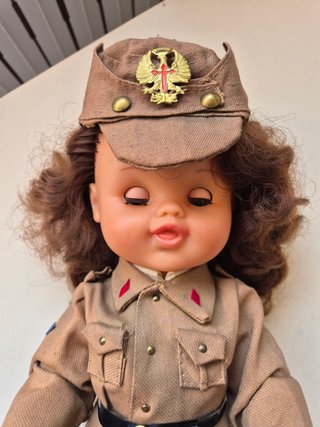 Muñeca antigua recuerdo mili
