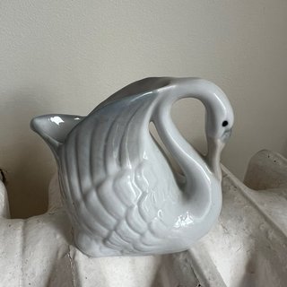 Figura de porcelana en forma de cisne