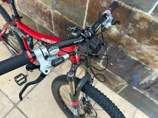 Bicicleta MTB Norco Fluid Roja doble suspension