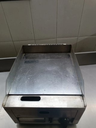 Plancha de gas profesional