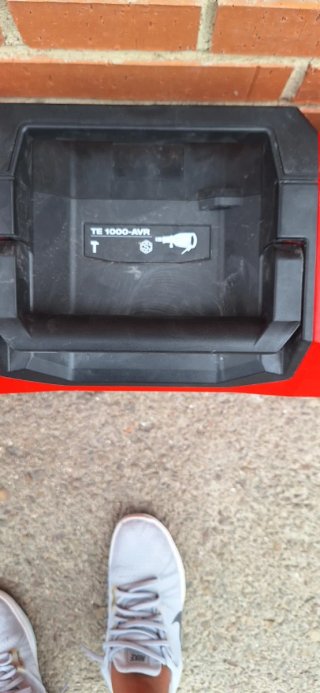 Caja HILTI