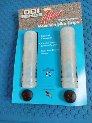 Puños ODI Attack Pro-Line Mountain Bike