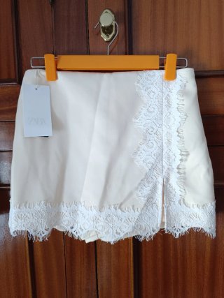 Conjunto falda y blazer combinado encaje zara XL