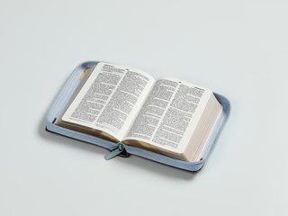Biblia de Bolsillo con Cierre - Reina Valera 1960