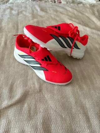adidas predator turf 42.5