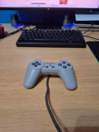 PS1 SCPH 5502 Boxata con Controller e Cavi Leggere