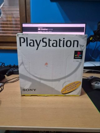 PS1 SCPH 5502 Boxata con Controller e Cavi Leggere