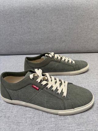 Zapatillas Levi’s verde (42)