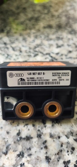 Sensor Guiñada VW 1J0 907 657 B
