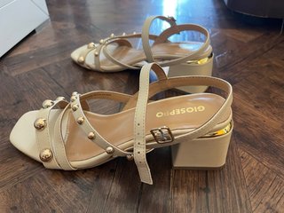 Sandalias tachas piel súper cómodas