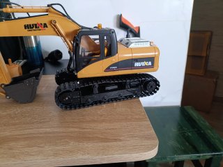 Excavadora Huina 1535 RC