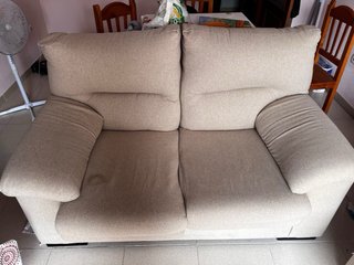 Dos sofas, de 3 y 2 plazas