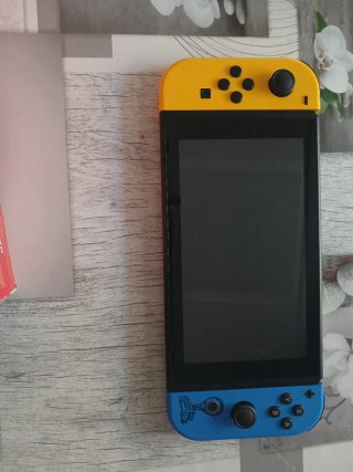 Vendo Nintendo Switch Edizione Speciale Fortnite