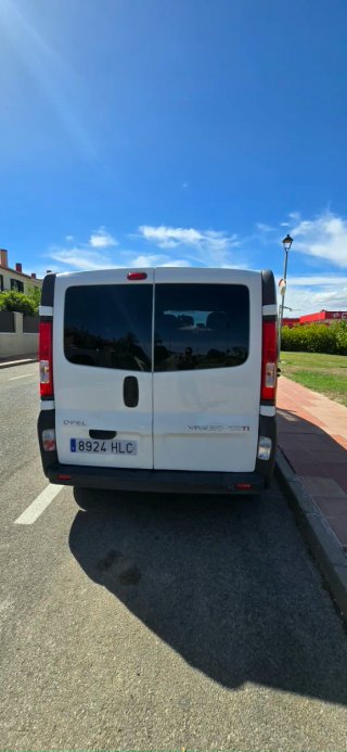 Opel Vivaro 2012  9 plazas