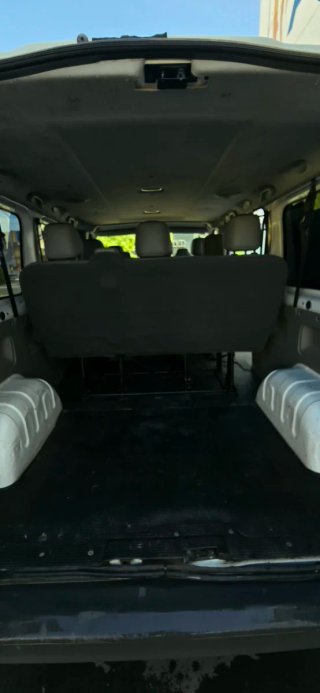 Opel Vivaro 2012  9 plazas