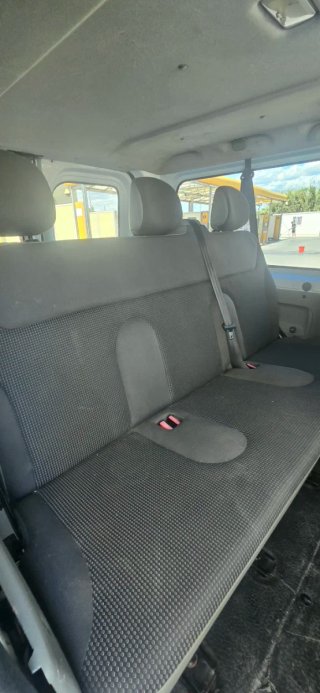 Opel Vivaro 2012  9 plazas