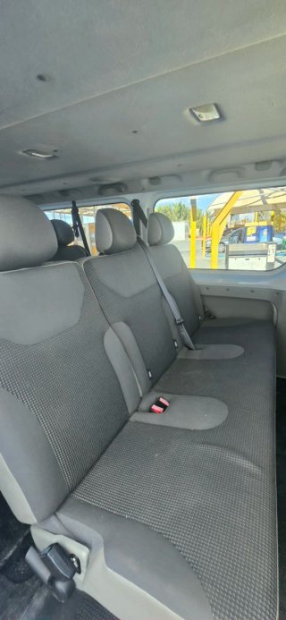 Opel Vivaro 2012  9 plazas
