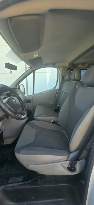 Opel Vivaro 2012  9 plazas