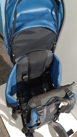 Mochila trekking portabebés Deuter Kid Aircomfort