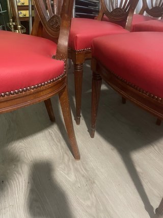 Seis sillas estilo inglés madera y cuero